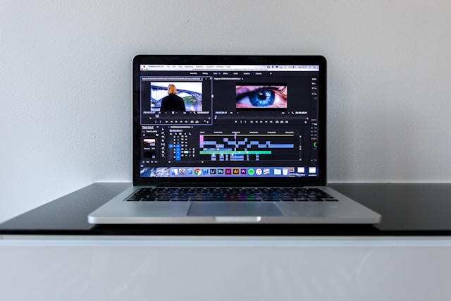 Top 6 Essential AI-Augmented Development Services for Enterprise Teams